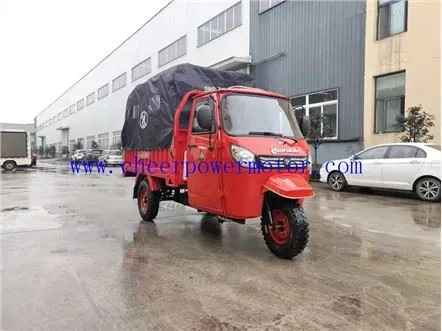 Demontabele driewieler met gesloten cabine